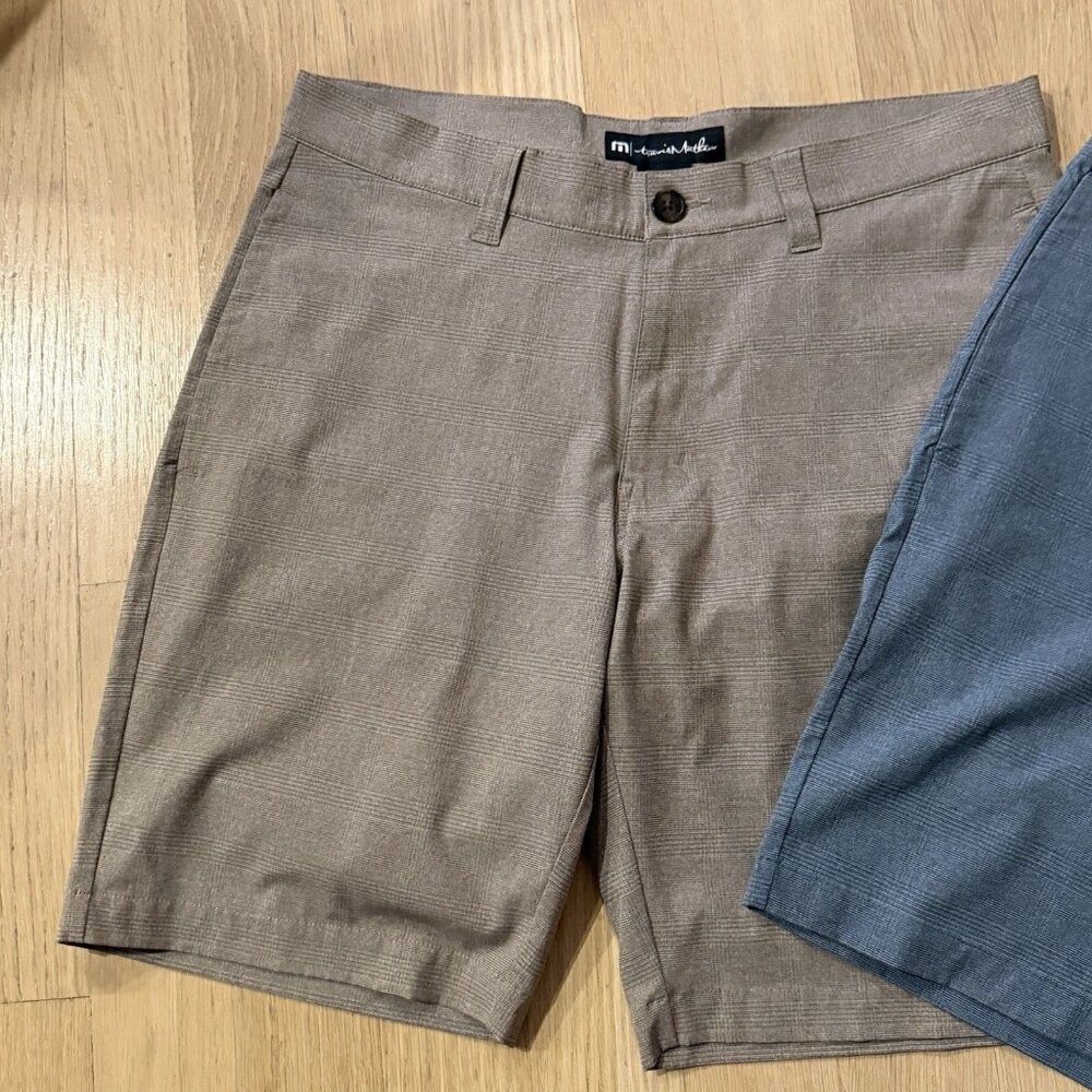 Mens Travis Mathew Grommet Golf Shorts 32 Khaki Aegean Blue Plaid Lot of 2 EUC! - Picture 5 of 10